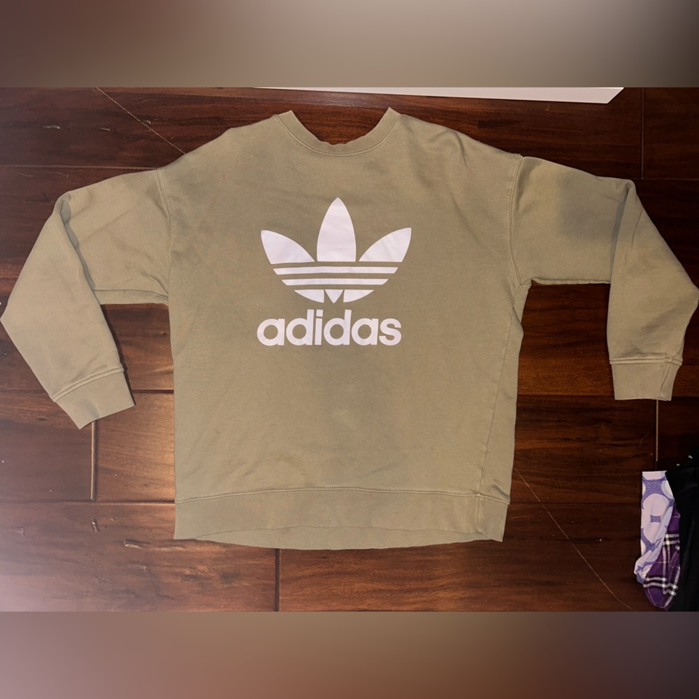 Adidas green crewneck!!